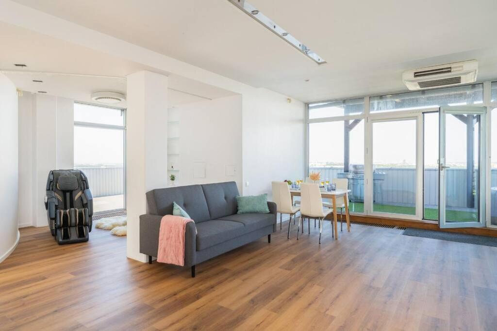 Sky Penthouse Căn hộ Riga